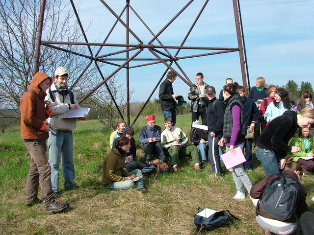 Jautrība triangulācijas torņa ēnā